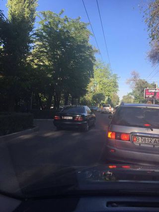 Выезд на полосу для общественного транспорта