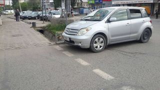 Парковка на тротуаре