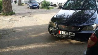 Парковка на тротуаре
