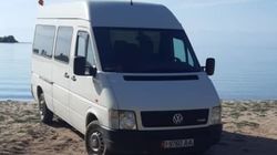 Водитель буса заехал на пляж Иссык-Куля. Фото Водитель буса заехал на пляж Иссык-Куля. Фото