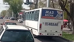 Водитель автобуса №9 нарушил ПДД. Видео