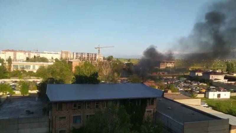 На штрафстоянке республиканского ГАИ сгорела машина? Видео горожанина