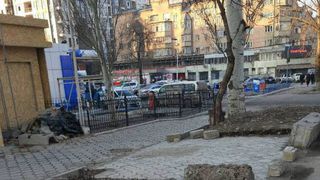 БГА: Павильон на Токтогула-Исанова строят законно, по парковке разрешения в архиве нет