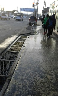 Необычная парковка в Жалал-Абаде (фото) Необычная парковка в Жалал-Абаде (фото)