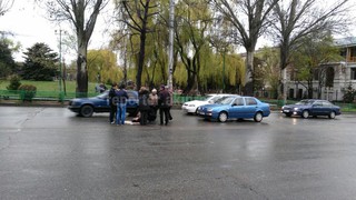 На пешеходном переходе по ул.Абдрахманова автомобиль сбил человека <i>(фото)</i>