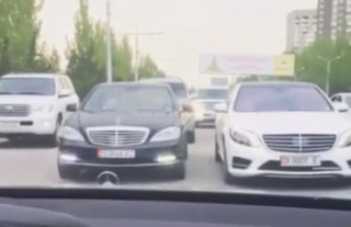 Ведется работа по установлению личности участников свадебного кортежа, грубо нарушивших ПДД по улице Жибек Жолу, - ГУВД Бишкека