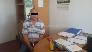 Водитель маршрутки №243, нарушивший ПДД на Жукеева-Пудовкина, оштрафован на 1 тыс. сомов и направлен на экзамен по ПДД <i>(фото)</i>