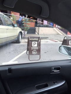 Насколько законно закрывать муниципальные парковки в частных целях? - читатель (фото)