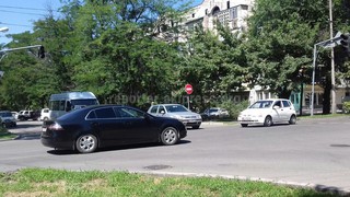 На перекрестке Фрунзе-Исанова не работает светофор, - читатель <i>(фото)</i>