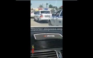 УПМ ГУВД Бишкека проводит служебную проверку по факту поворота 2 машин Патрульной милиции со второго ряда ул.Садыгалиева на проспект Дэн Сяопина