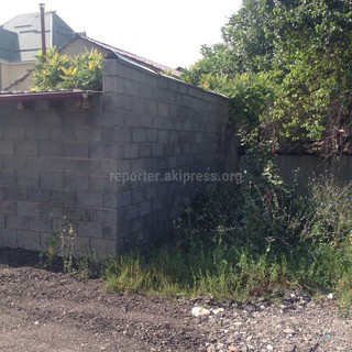 Жители улицы Кузбасская незаконно увеличили свои земли, - читатель <i>(фото)</i>