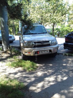 «Доска позора автолюбителей»: Самые популярные и доступные парковки — тротуары и остановки (часть 153)