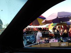 Специалисты ежедневно проводят работу по ликвидации стихийной торговли на территории ТРК «Ош Базары», - мэрия о стихийной торговле на Бейшеналиевой-Киевской