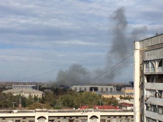 Сгорел одноэтажный дом по улице Советской, огонь чуть не перекинулся на соседнее здание <b>(фото,обновлено)</b>