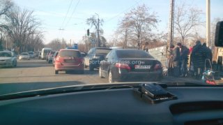возле Ошского рынка
