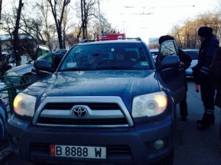 Прошу ДПС сообщить, как наказали этого водителя за его грубейшие нарушения, - читатель <b>(фото)</b>