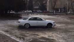 Дрифт возле театра оперы и балета. Видео Дрифт возле театра оперы и балета. Видео