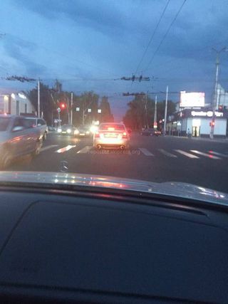 Выезд за стоп-линию на ул.Ахунбаева