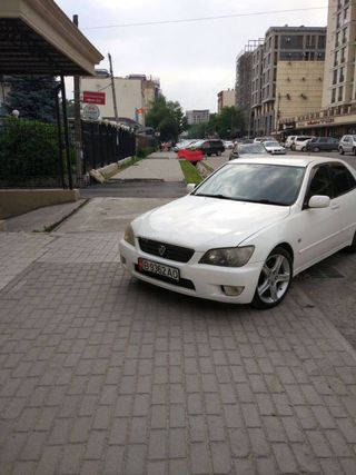 Парковка на тротуаре