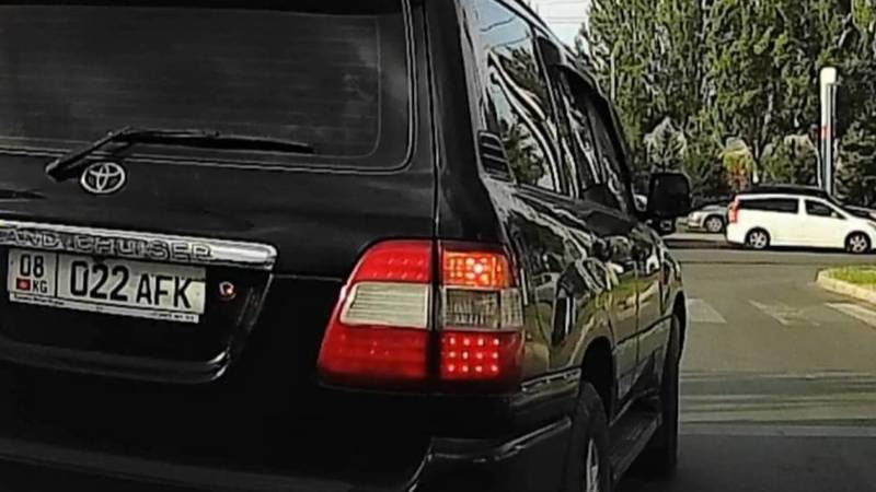 «Крузак» создал аварийную ситуацию. Видео