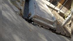 Тротуар по улице Зеленой в Городке энергетиков неожиданно заканчивается