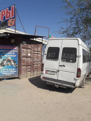 СТО «Азирет» на улице Волкова не занимала тротуар для пешеходов, - мэрия