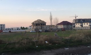 Бишкекглавархитектура сообщила, что в архиве отсутствует документация, касающаяся футбольного поля и детской площадки в Киргизии-1
