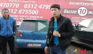 Если по ул.Шопокова бесплатная парковка, то кто выдает зарплату парковщикам? - читатель (видео)