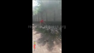 Санитарно-экологическая инспекция предписала частному лицу ликвидировать строймусор возле забора 9-этажного дома на ул.Табалдиева до 16 мая