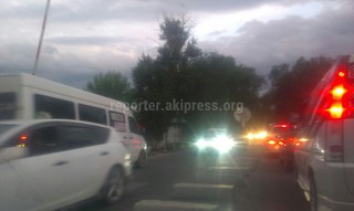 На улице Некрасова водитель маршрутки №225 выехал на встречную полосу, - читатель <i>(фото)</i>