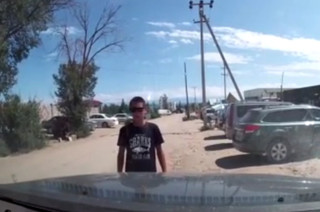 Инцидент, произошедший на парковке рынка в Чолпон-Ате, находится под контролем УВД Иссык-Кульской области