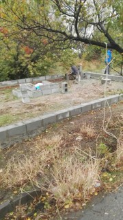 Законно ли начато строительство магазина в 10 мкр Бишкека? - читатель <i>(фото)</i>