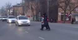 На Токтоналиева-Ташкумырская пешеходная разметка и дорожный знак не предусмотрены проектом, - мэрия