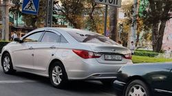 На Чуй - Ибраимова водитель «Хендай» с госномером 08KG 502ADV каждый день паркуется нарушая ПДД (фото) На Чуй - Ибраимова водитель «Хендай» с госномером 08KG 502ADV каждый день паркуется нарушая ПДД (фото)