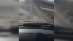 Нарындагы Кара-Кужур айылынын унаа жолу капиталдык оңдоп-түзөөгө муктаж. Видео
