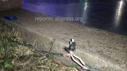 «Бишкексвет» убрал оголенный провод на бордюре возле Филармонии