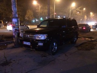 Езжу и паркуюсь как хочу. Доска позора автолюбителей. Часть 84 <b>(фото, видео)</b>