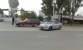 Читатель просит установить лежачие полицейские и зебру на пересечении улиц Казан-булак-Ауэзова <i>(фото)</i>