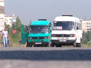 Бишкекчанин просит урегулировать время работы ряда маршруток Бишкекчанин просит урегулировать время работы ряда маршруток