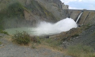Действительно ли в Кировском водохранилище образовалась трещина?, - житель <i>(фото)</i>