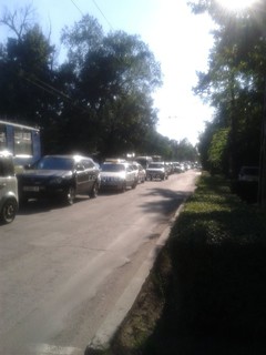 На отрезке ул.Московская между ул.К.Акиева и Исанова образовалась пробка, - читатель <i>(фото)</i>