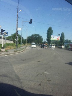 На перекрестке Л.Толстого-Т.Фрунзе второй день не работает светофор, - читатель (фото)