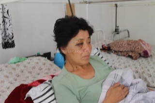 В 12 мкр «Субару Форестер» сбил женщину и скрылся с места ДТП <i>(фото, видео пострадавшей)</i>