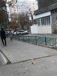 Законно ли огородили участок и установили шлагбаум на ул.Абдрахманова?