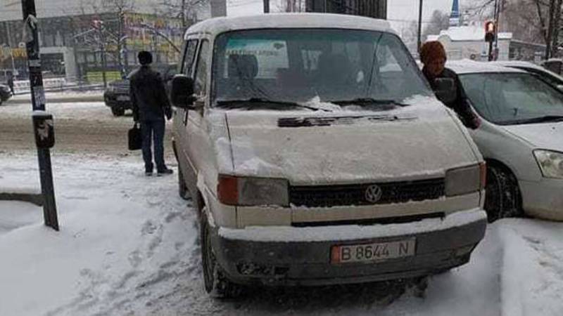 «Доска позора». Беспорядочная парковка, выезд на встречную