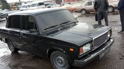 В Токмоке ездит «Лада 2107» с полностью затонированными стеклами (фото) В Токмоке ездит «Лада 2107» с полностью затонированными стеклами (фото)