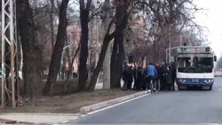 Стали известны подробности ДТП с участием троллейбуса напротив Минздрава