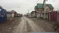 Баткак менен балчыкка толгон Рухий-Мурас-3 көчөсү. Видео