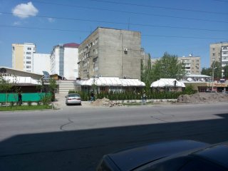 Читатель интересуется, законно ли строительство летнего кафе на придомовом участке <b>(фото)</b>