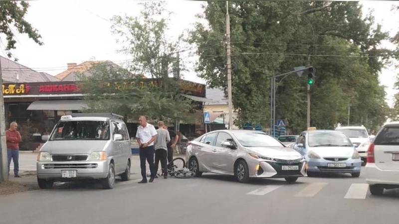 На Гагарина-Бакаева сбили велосипедиста